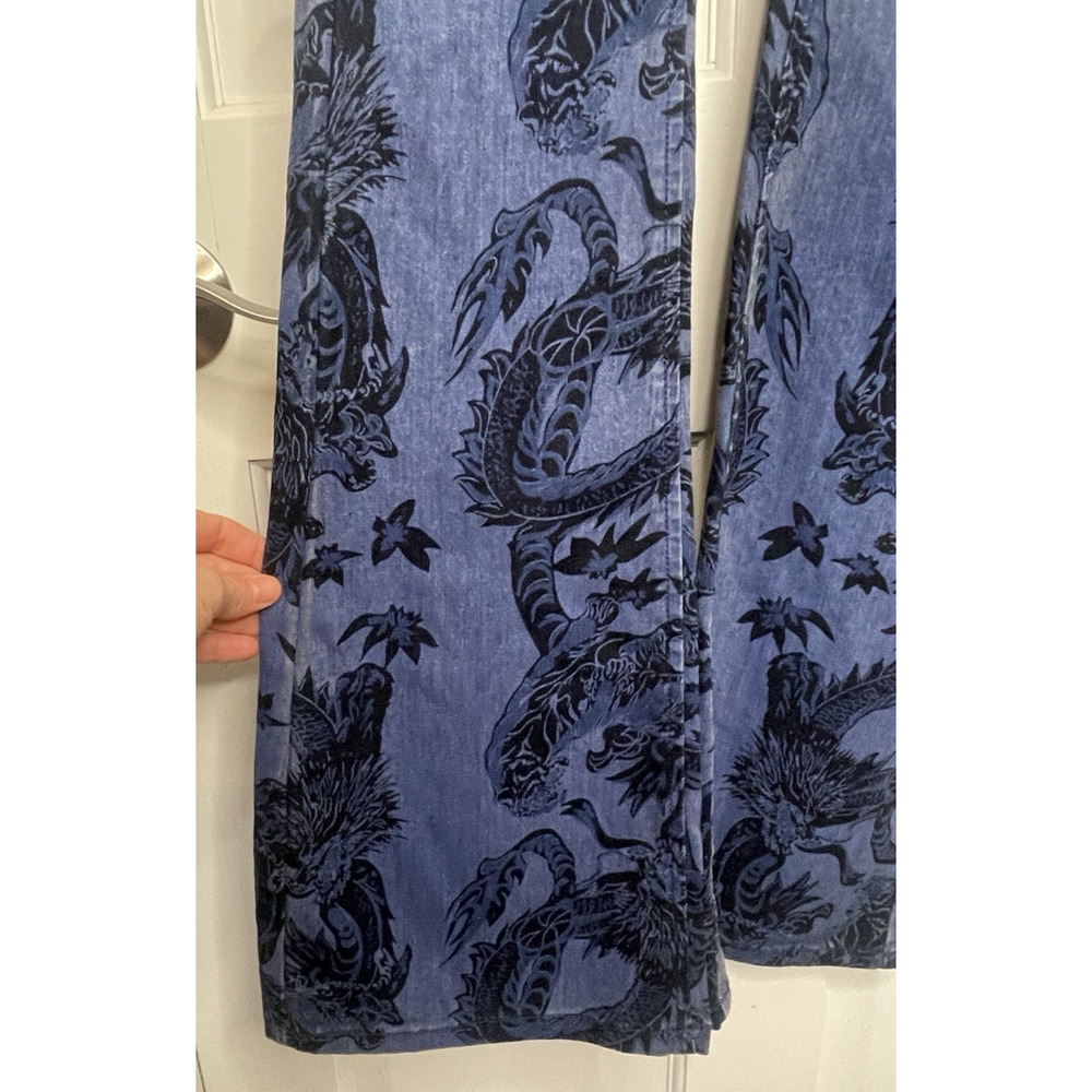 NWT BDG Urban Outfitter Women's Ruched Dipped V Flare Jeans Sz 24 Dragon Floral - Picture 8 of 12